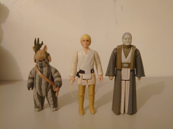 Kenner,  3 Star Wars Figures  -  Farmboy, Luke With Original Lightsaber 1977 , Teebo 1984, Anakin Skywalker 1985