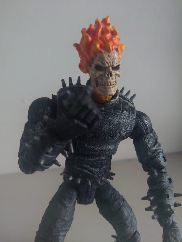 Toybiz Marvel Legends Ghost Rider Action Figure 2003 - Image 3